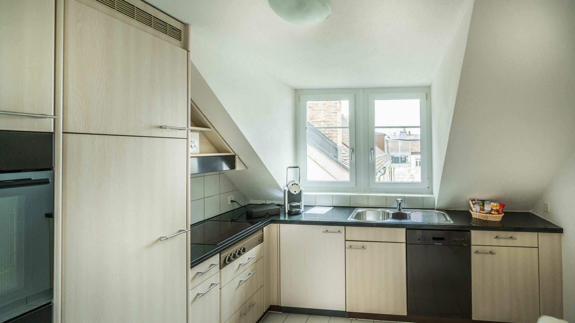 Loewenplatz Apartment Near Station By Airhome Zürich Eksteriør billede