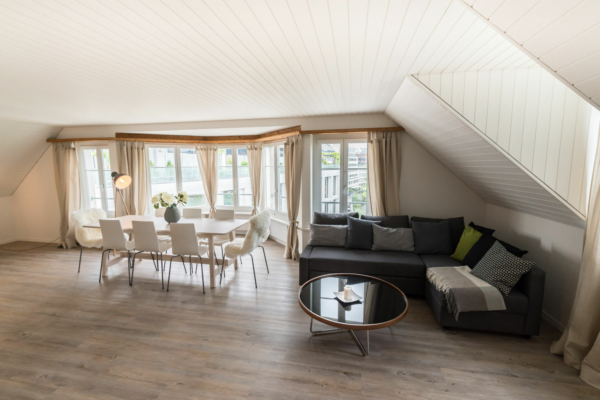 Loewenplatz Apartment Near Station By Airhome Zürich Eksteriør billede