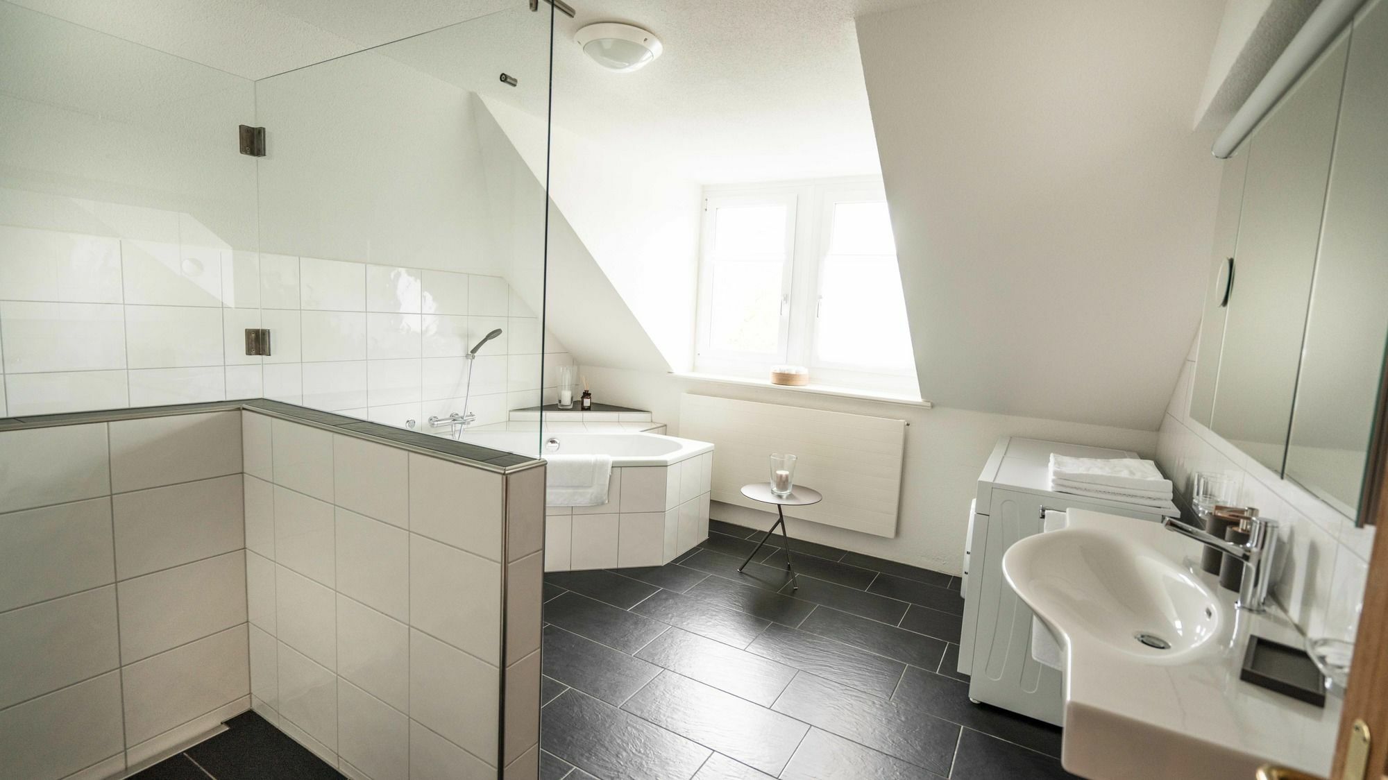 Loewenplatz Apartment Near Station By Airhome Zürich Eksteriør billede